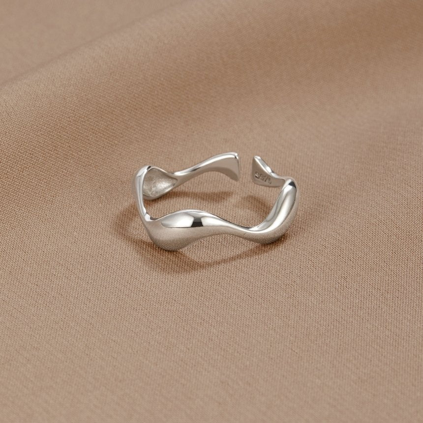925-sterling-silver-wave-ring-509335_2f719c2c-98be-4fbf-8fdf-dbcd76c525d9.jpg