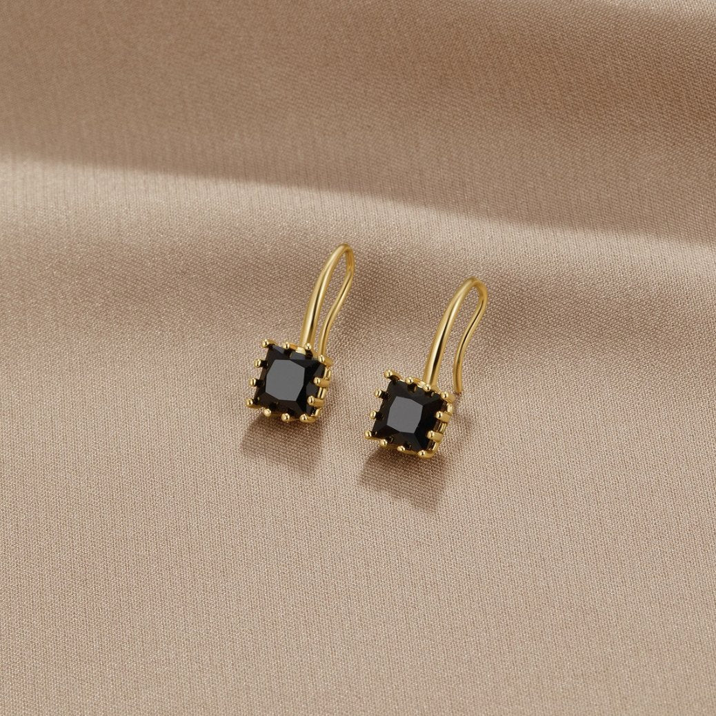 piper-black-crystal-drop-earrings-744578_9f925ec2-90c0-4d95-9203-025c34c45006.jpg